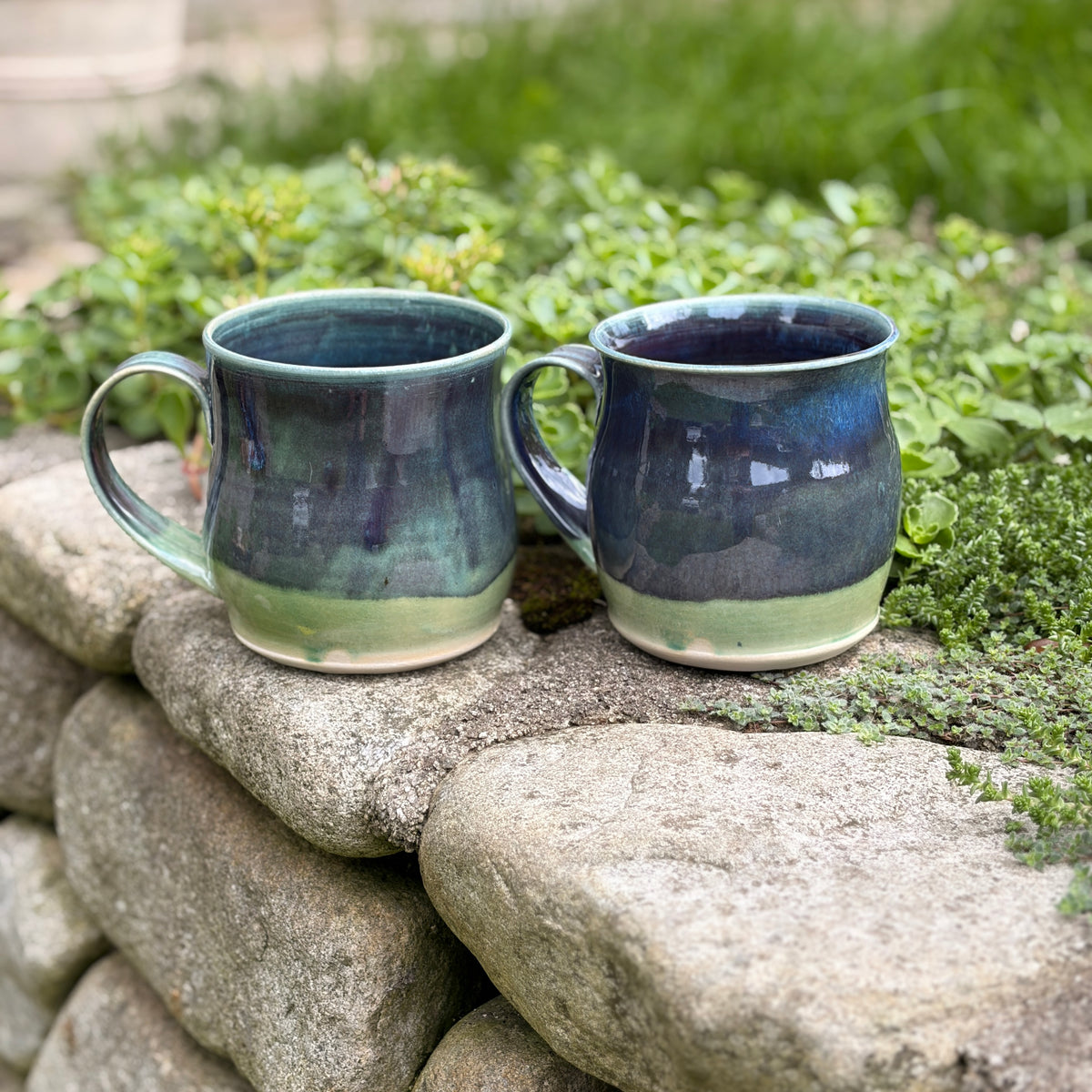 Belly Mug- Navy and Turq