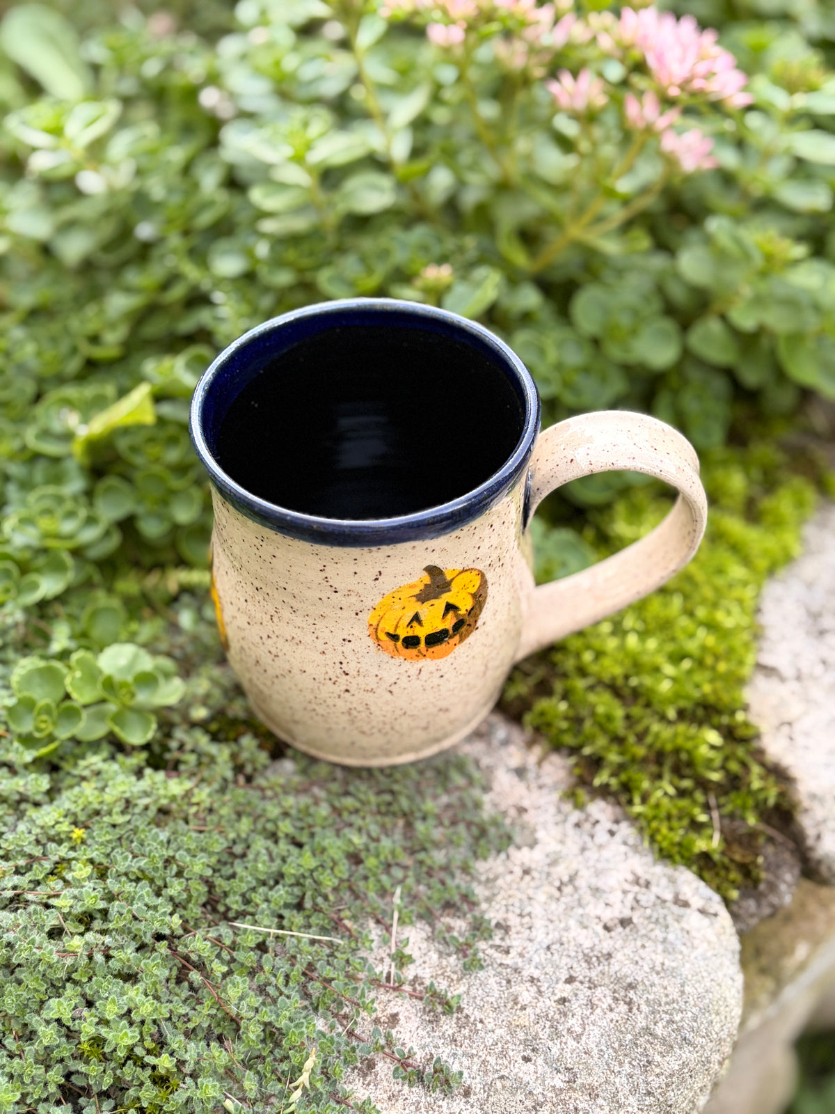 Pumpkin Belly Mug- Black/Blue